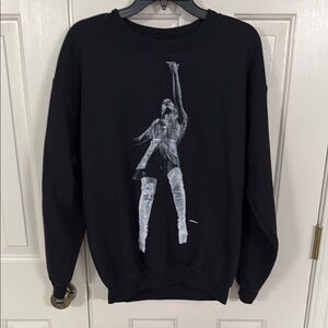 Ariana Grande Sweetener World Tour Crew Neck Sweatshirt M Black